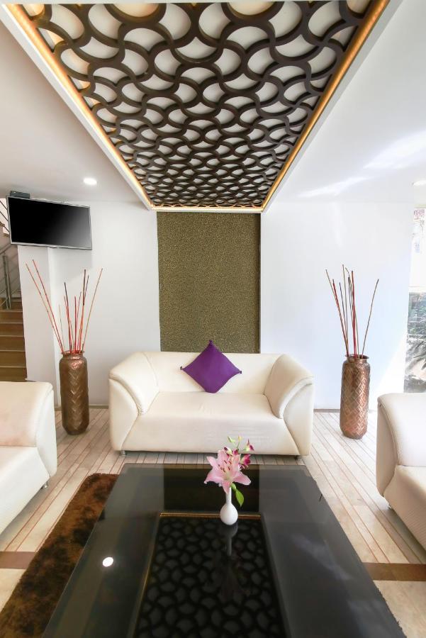 Icon Suites By Bhagini Bangalore Buitenkant foto