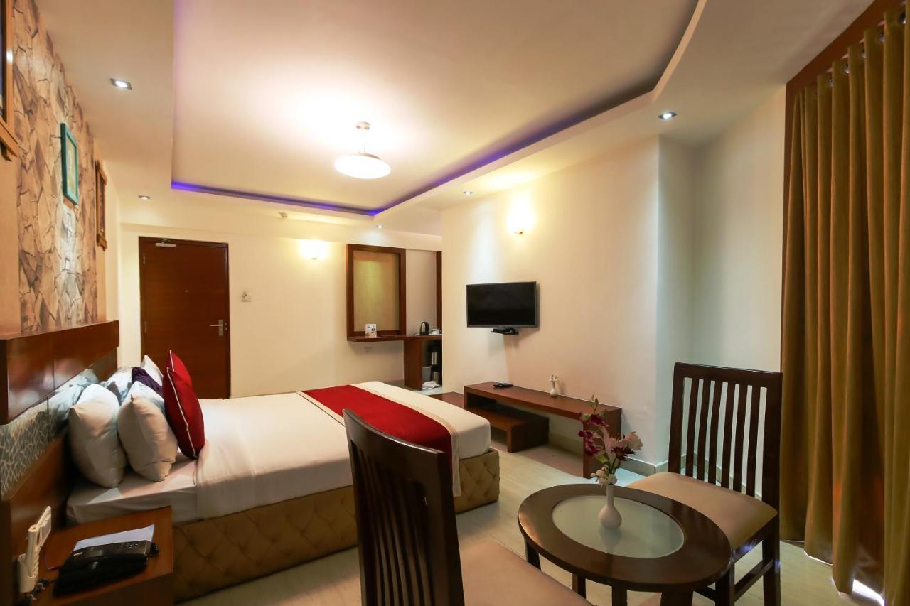 Icon Suites By Bhagini Bangalore Buitenkant foto